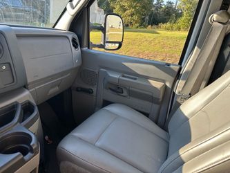 2014 Ford E-350