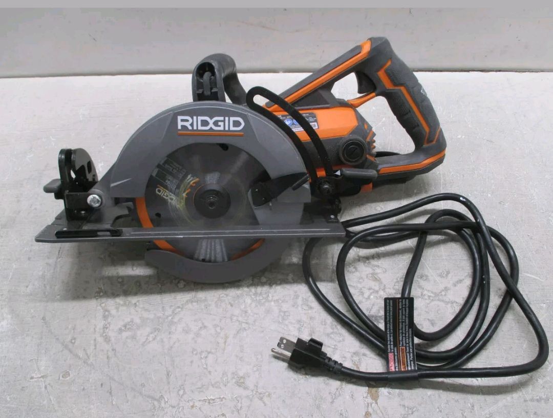 RIDGID THRUCOOL 1/4 Worm Drive Saw