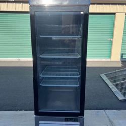 Commercial Beverage Refrigerator 