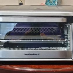 "Used"But In Perfect Condition Hamilton Beach Toaster Oven $25