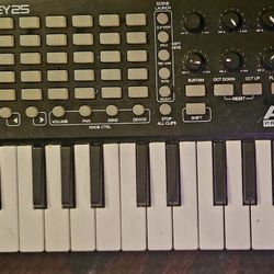 AKAI PROFESSIONAL APC KEY25