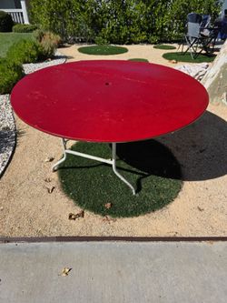Round Table