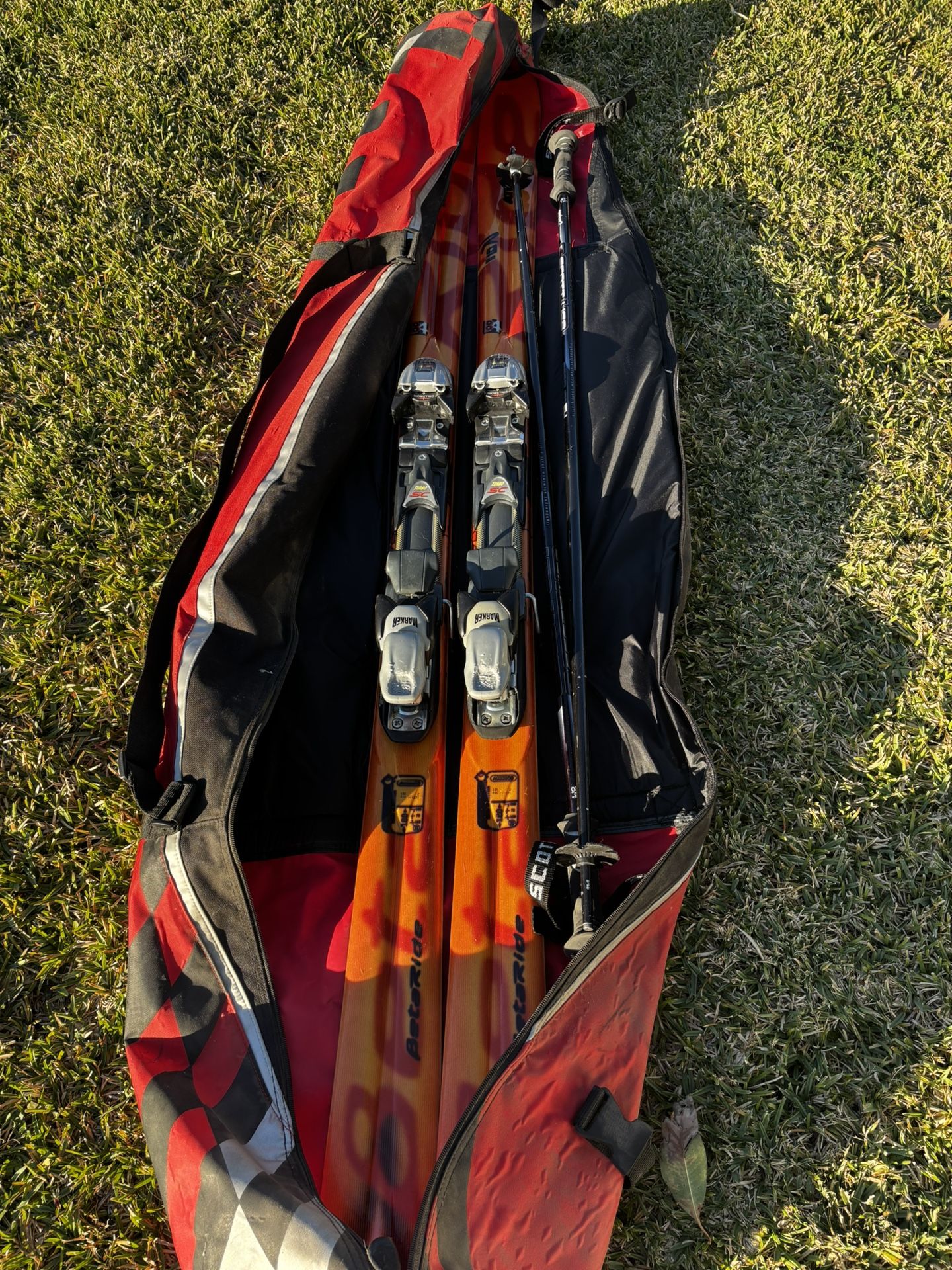 Atomic Beta Ride Skis + Marker Bindings + Bag