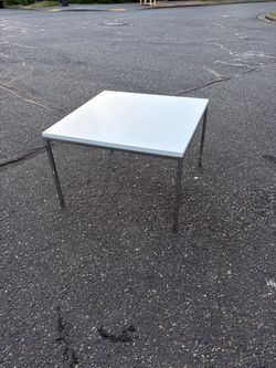 Mid Century Modern Coffee table