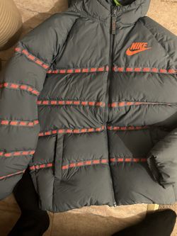 nike puffer coat