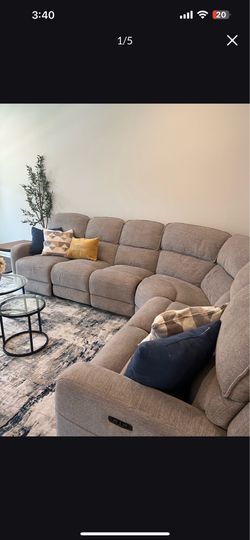 Large Power Reclining Sectional Sofa – 2 Recliners