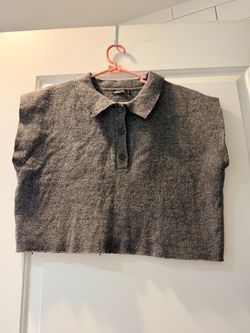 Zara Gray Cropped Collared Knit Top