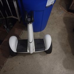 VERY NICE SEGWAY SCOOTER NO CHARGER 