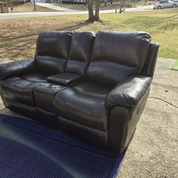 Loveseat 