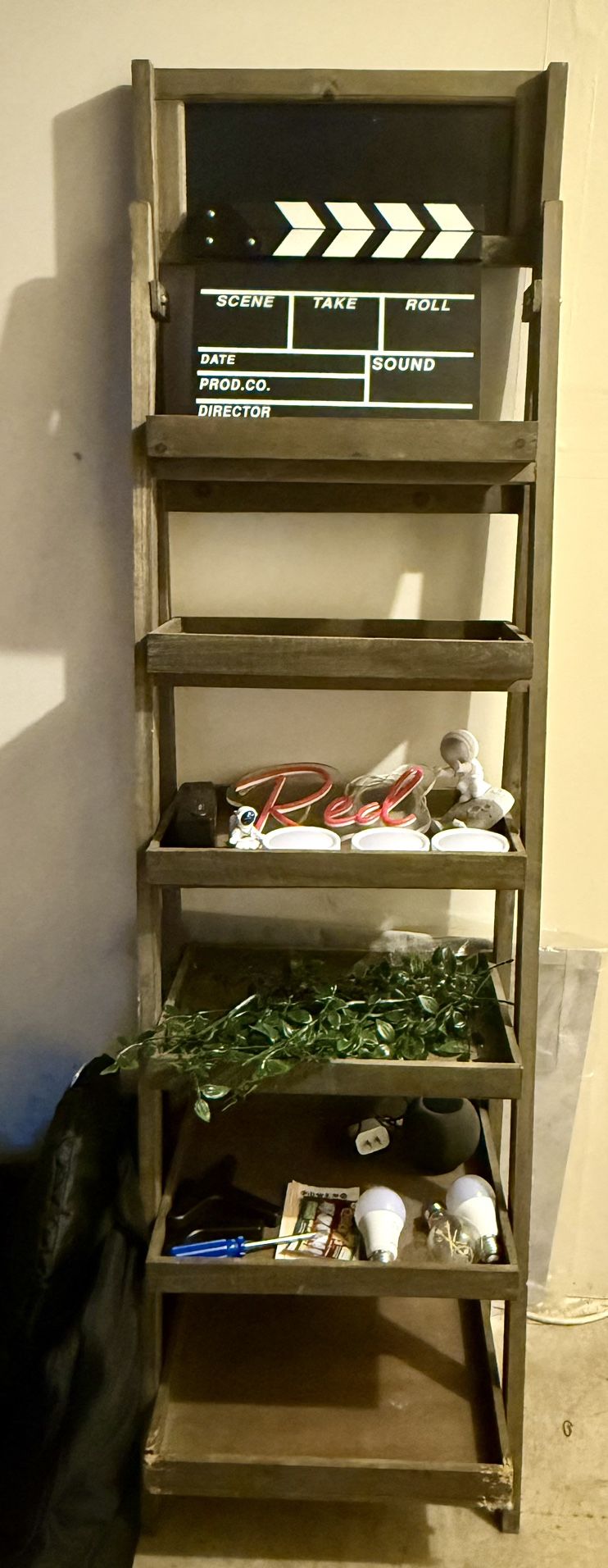 Shelf Ladder