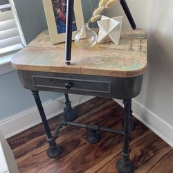 Side Table. Solid Wood