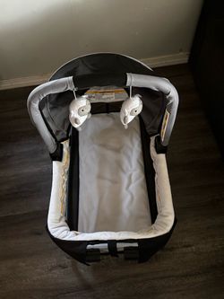 small portable baby bassinet