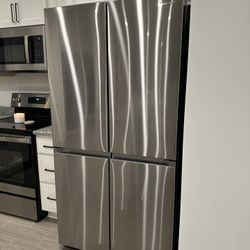 Samsung Stainless Steel Refrigerator 