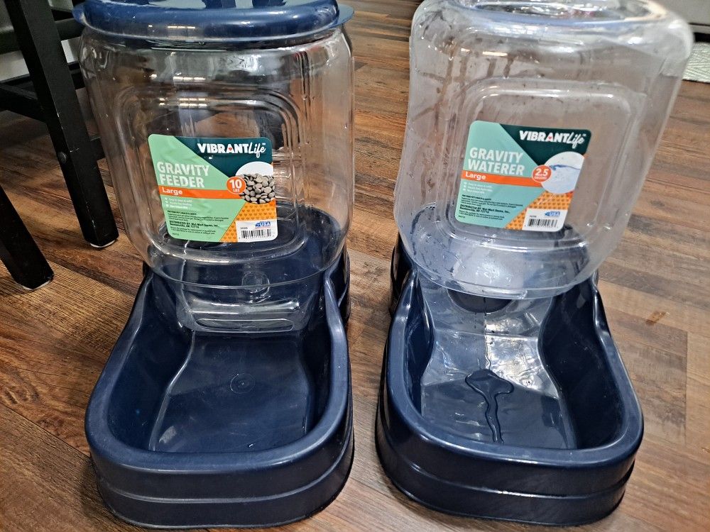 Large Dog Feeder And Waterer