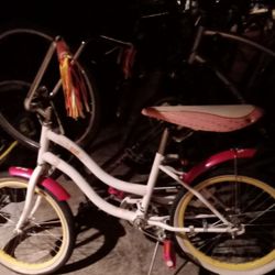Older Banana Huffey Girls Bike