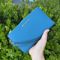 Michael Kors Jet Set Travel LG Double Zip Wristlet