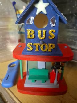 Deco birdhouse
