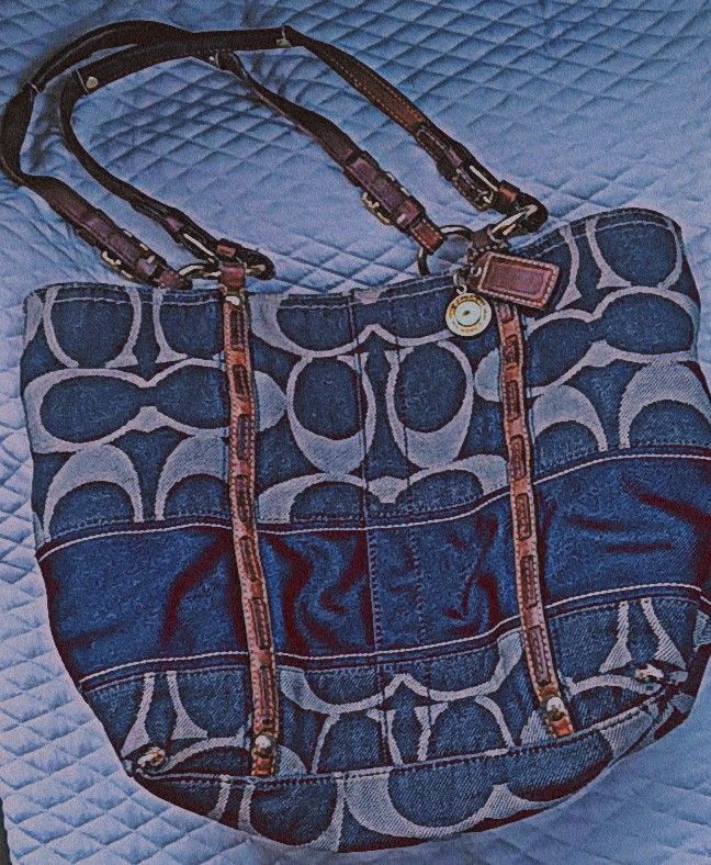 Coach legacy Jacquard Denim Tote for Sale in Houston, TX - OfferUp