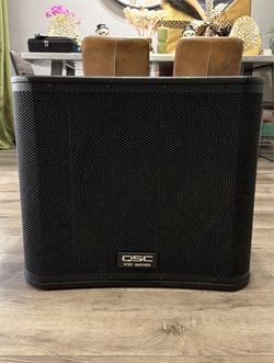 QSC KW181 Professional Subwoofer 18 Inch Hard Puncher
