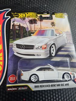 Hot Wheels Premium Boulevard 1989 Mercedes-Benz 500 sec AMG