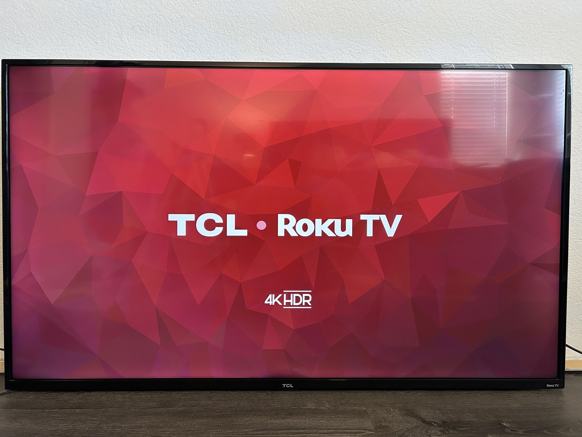 55 In TCL Roku 4K TV  Model 55s421