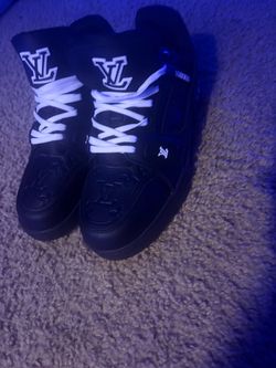 Black and wait lv trainers