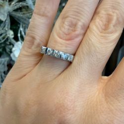 14K Gold Natural Diamonds Ring Band