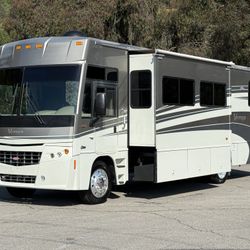 2008 Winnebago Voyage 35L Class A Motorhome 