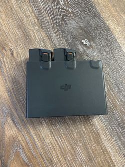 2x Intelligent Flight Batteries + 2 Way Charging HUB For DJI Avata 2 Drone Used  Both batteries for the Avatar 2 have only 1 charge cycle, indicating 