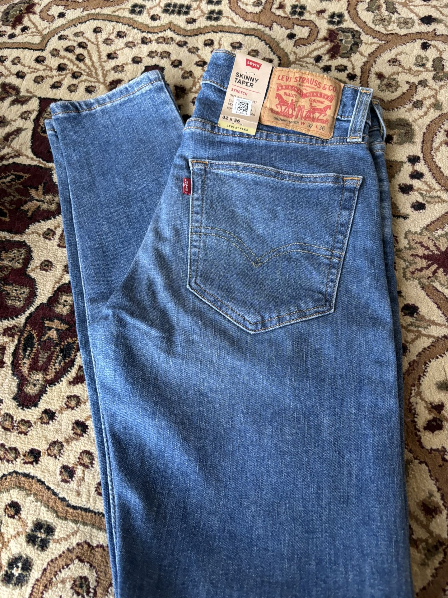 Levi Jeans. NEW