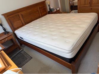 Sleep Number Cal King w/ bed frame
