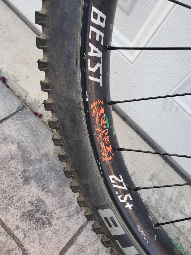 Pro grade fat tires - 27.5 MTB