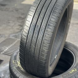 SET OF TIRES 235 55 20 MICHELIN 85% LIFE