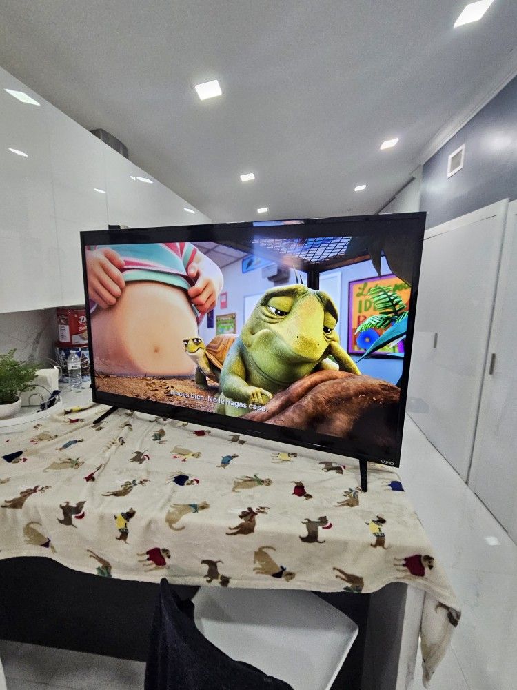 Vizio 55" 4k Smart TV Like New..Televisor VIZIO 4K SMART TV