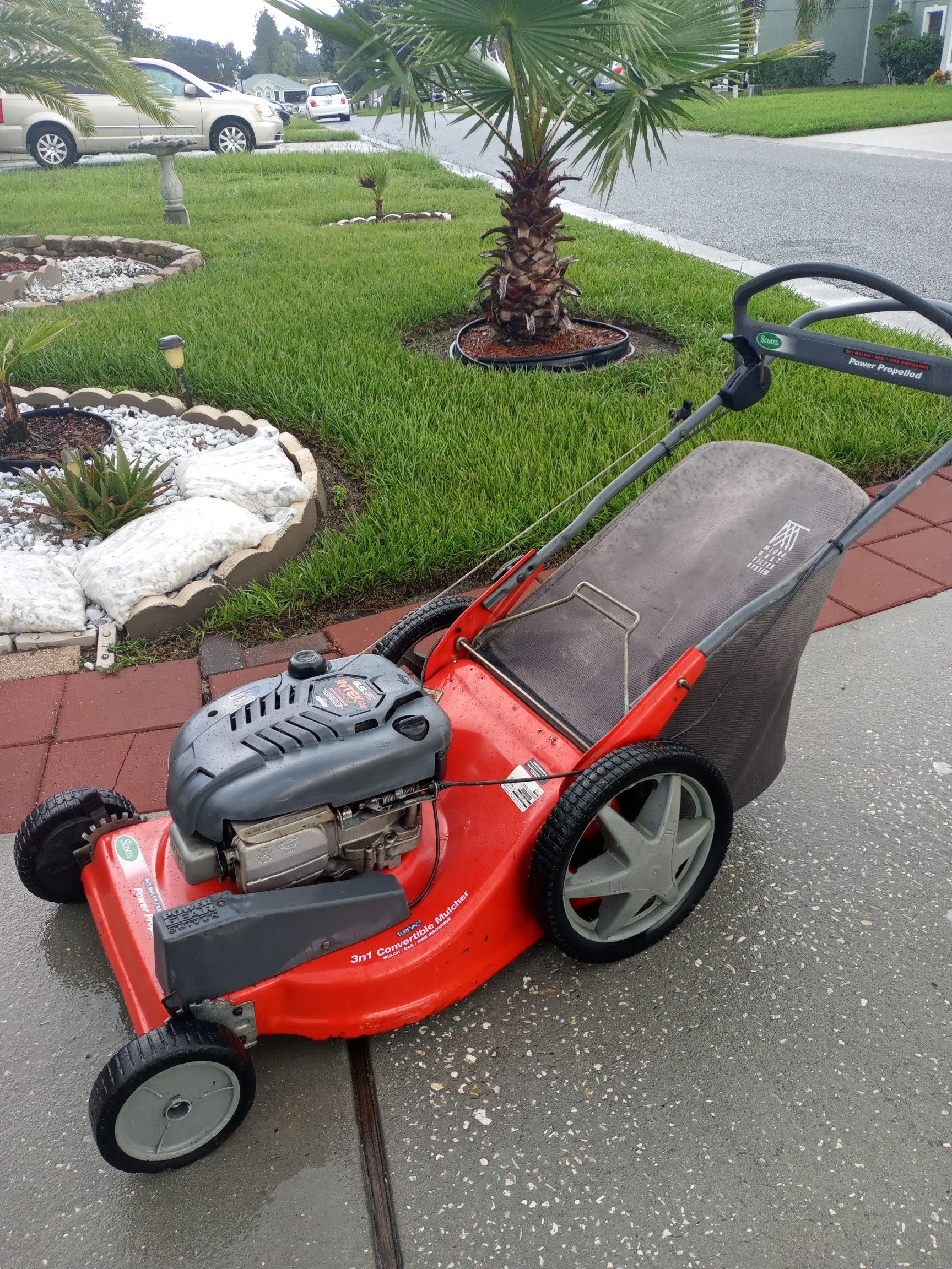 Lawn mower self propelled. 22 in