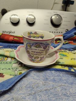 Comfort Queens Bones China Tea Cup And Saucer