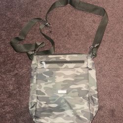 Baggallini Camo Town Crossbody Shoulder Bag - New