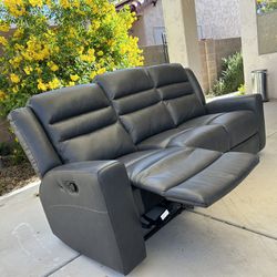 Markers Mark Sofa(couch) Recliner 
