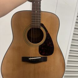 Yamaha 5335 Acoustic Guitar 