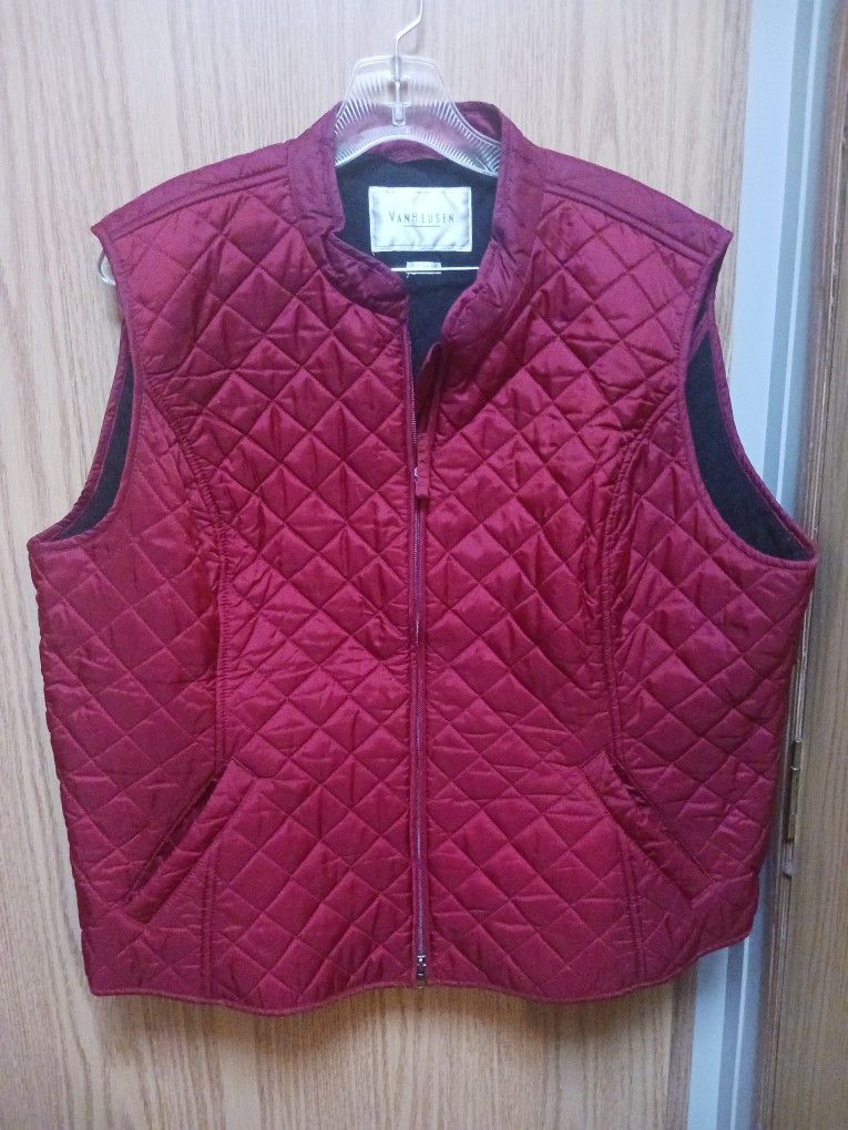 LADIE'S PUFFER VEST ECT.