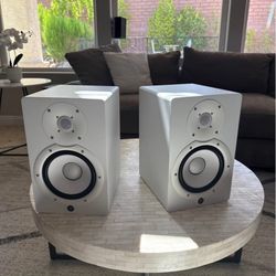 Yamaha HS7 White Studio Monitors – Excellent Condition – Pair 🎶🎛️