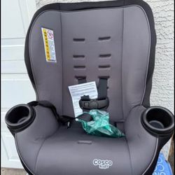 Brand new Cosco Onlook 2-In-1 Convertible Car Seat