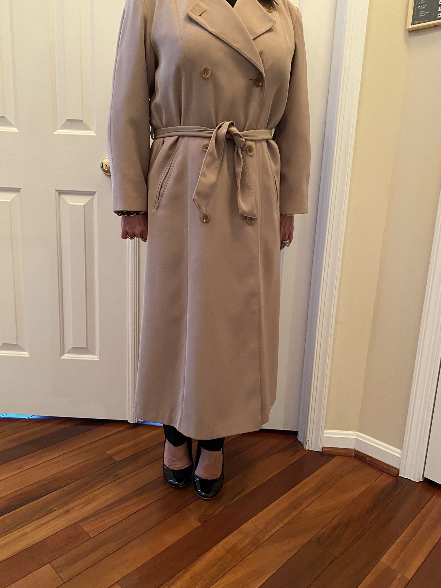 Women’s Rain / Trench Coat - Sz 6