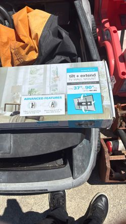 Tilt Extend Wall Mount