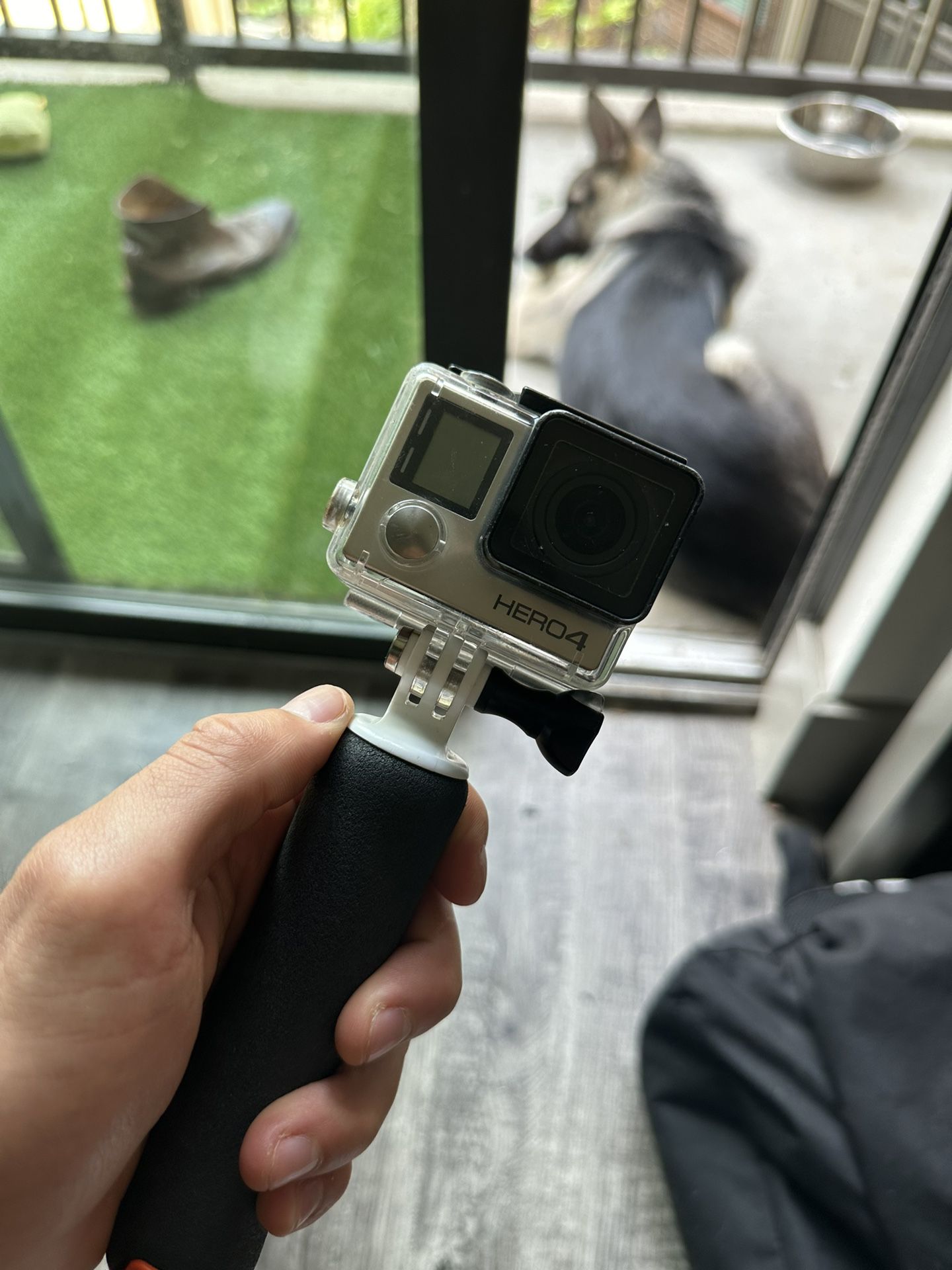 GoPro Hero 4 w/d Diving Case, Charging Cord, And Holding Attachment 