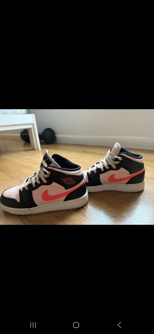 Nike Air Jordan 1