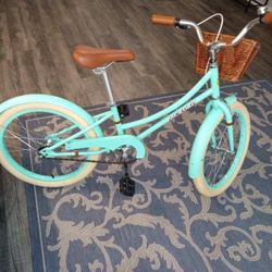 Im Selling A Bike For Girl