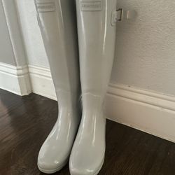 Hunter boots-size 5 Light Gray