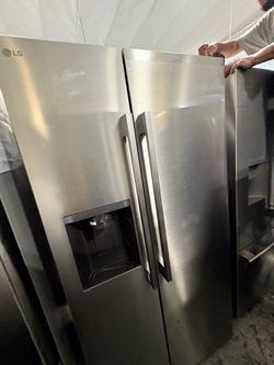 LG Stainless Steel Side-by-Side Refrigerator