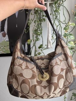 Vintage Coach Ergo Turnlock